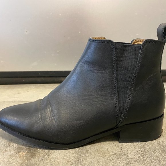 Nisolo Everyday Chelsea Commuter Boot - Picture 8 of 10